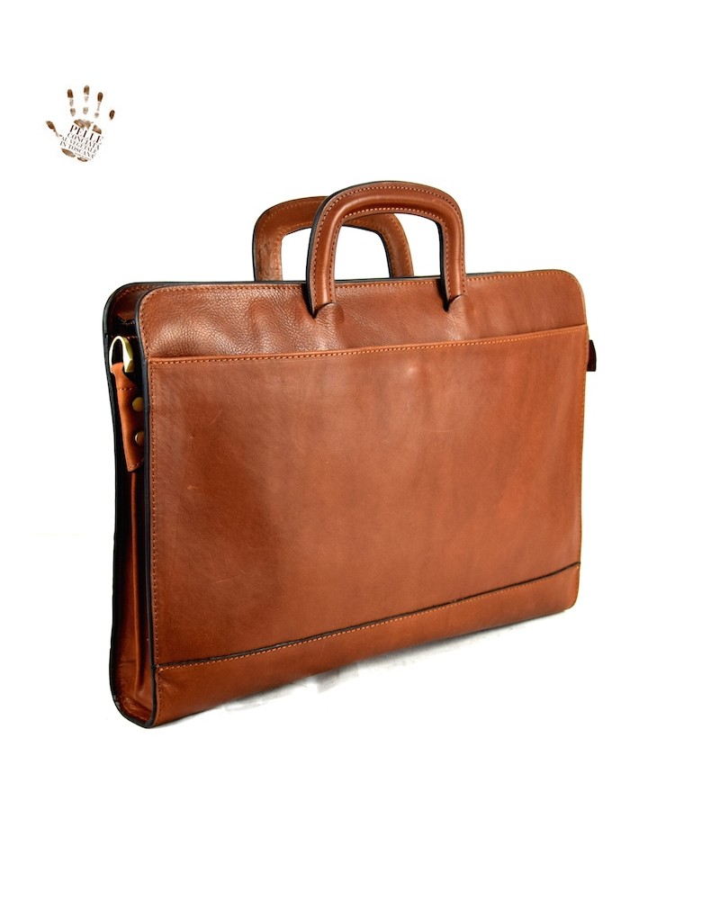 https://www.lagalerie99.com/699-large_default/bagages-cuir-italien-tannage-vegetal-cartable-porte-documents-en-cuir-homme-heather-and-fox-toscana-HF-T3110-M-made-in-italy.jpg